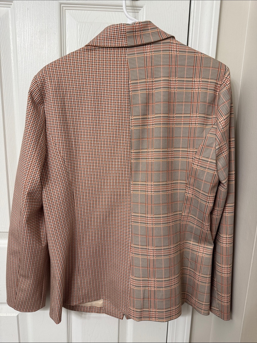 Liverpool Women’s Blazer in Brown Plaid & Tan Houndstooth - Picture 5 of 6